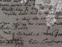Dekostoff Schrift Grau