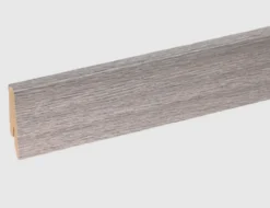 Sockelleiste D-58-10 Eiche