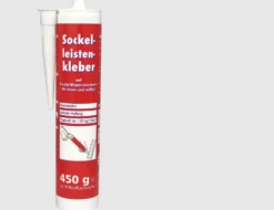 Sockelleistenkleber